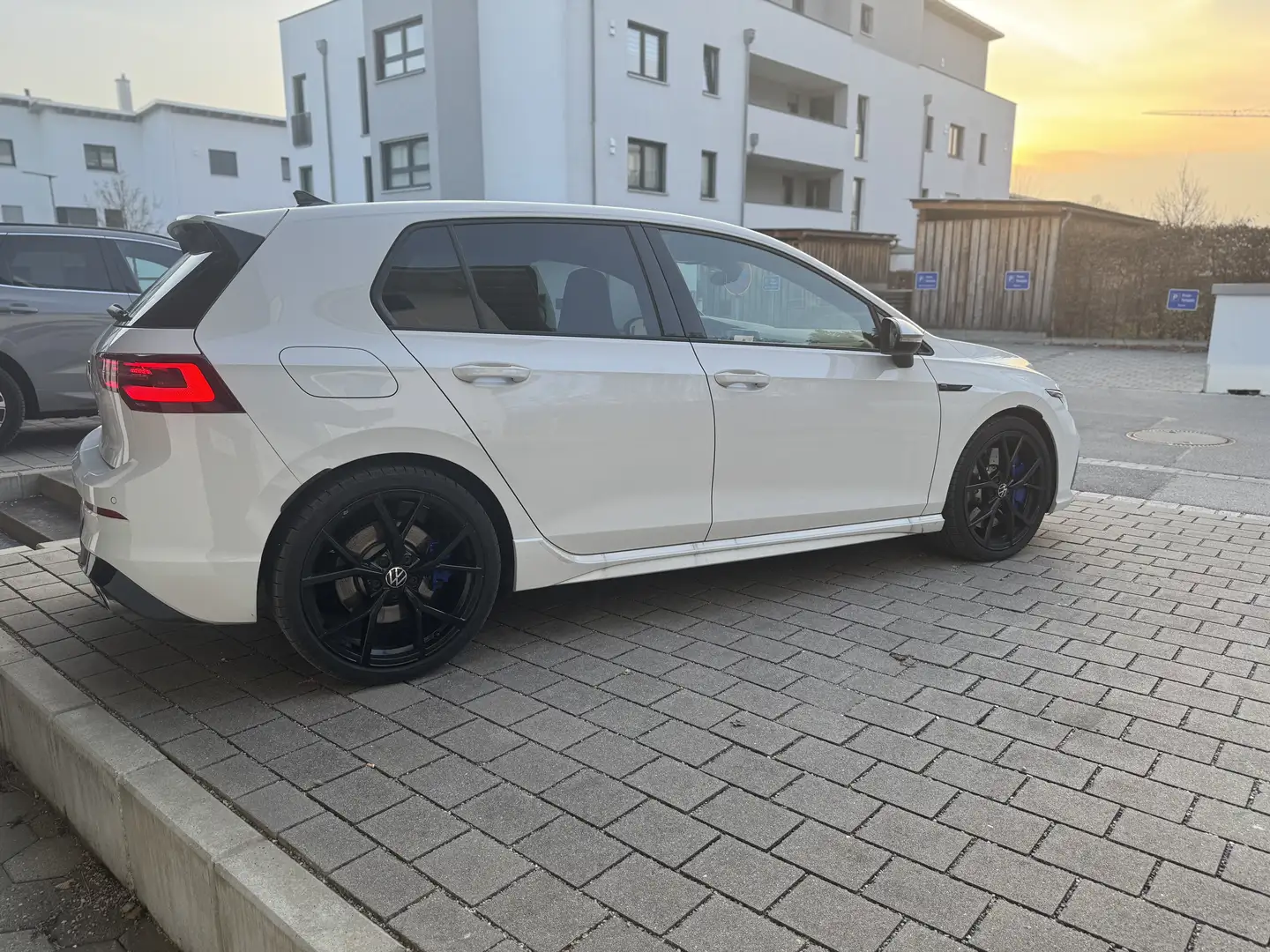 Volkswagen Golf R Golf VIII 2.0 TSI OPF 4Motion DSG Blanc - 2