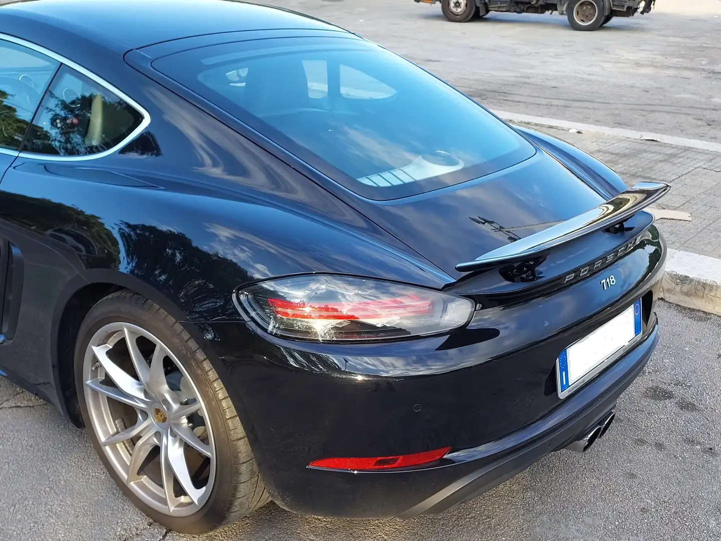 Porsche 718 718 Cayman III 2016 718 2.0 300cv pdk Zwart - 2