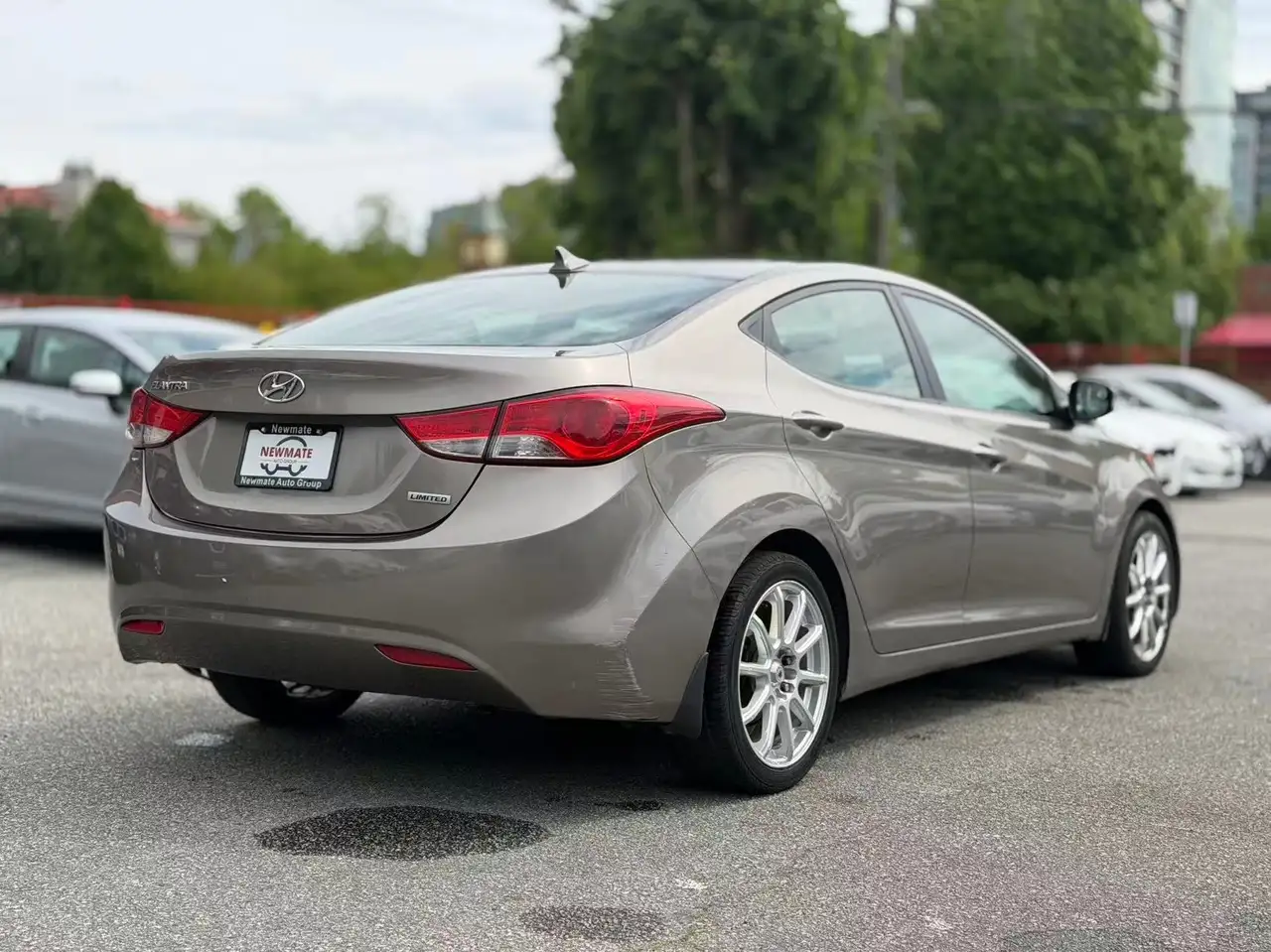Hyundai ELANTRA снимка Hyundai ELANTRA
