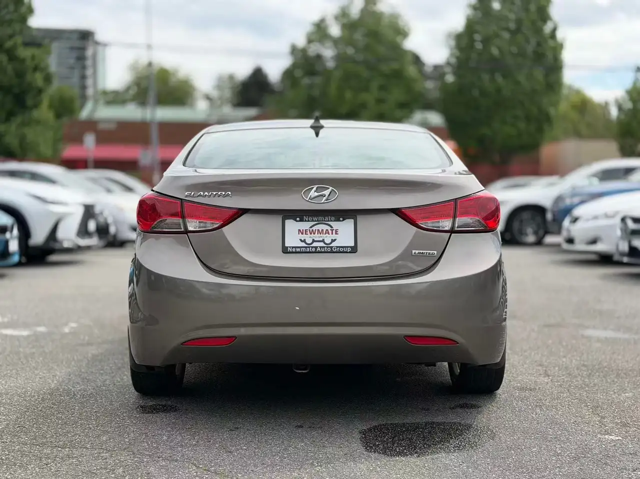 Hyundai ELANTRA снимка Hyundai ELANTRA