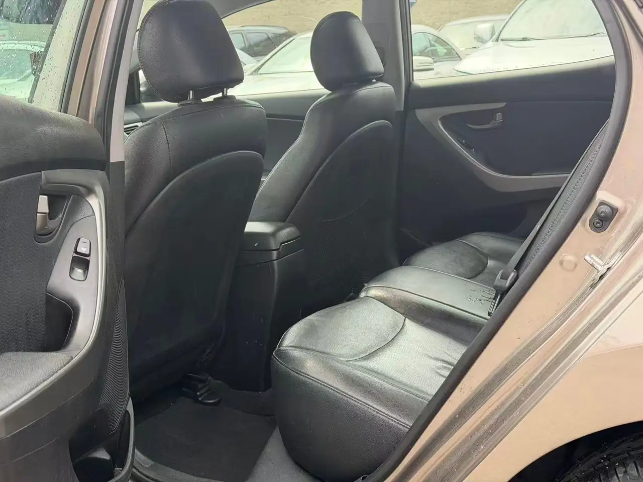 Hyundai ELANTRA снимка Hyundai ELANTRA