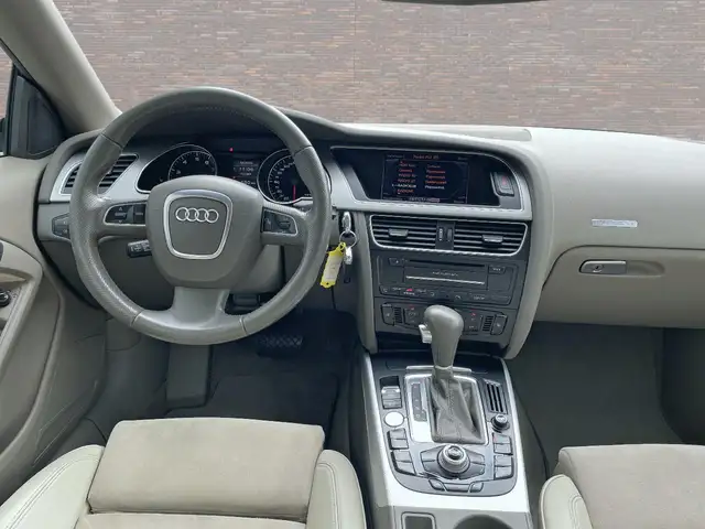 Audi A5 view 12