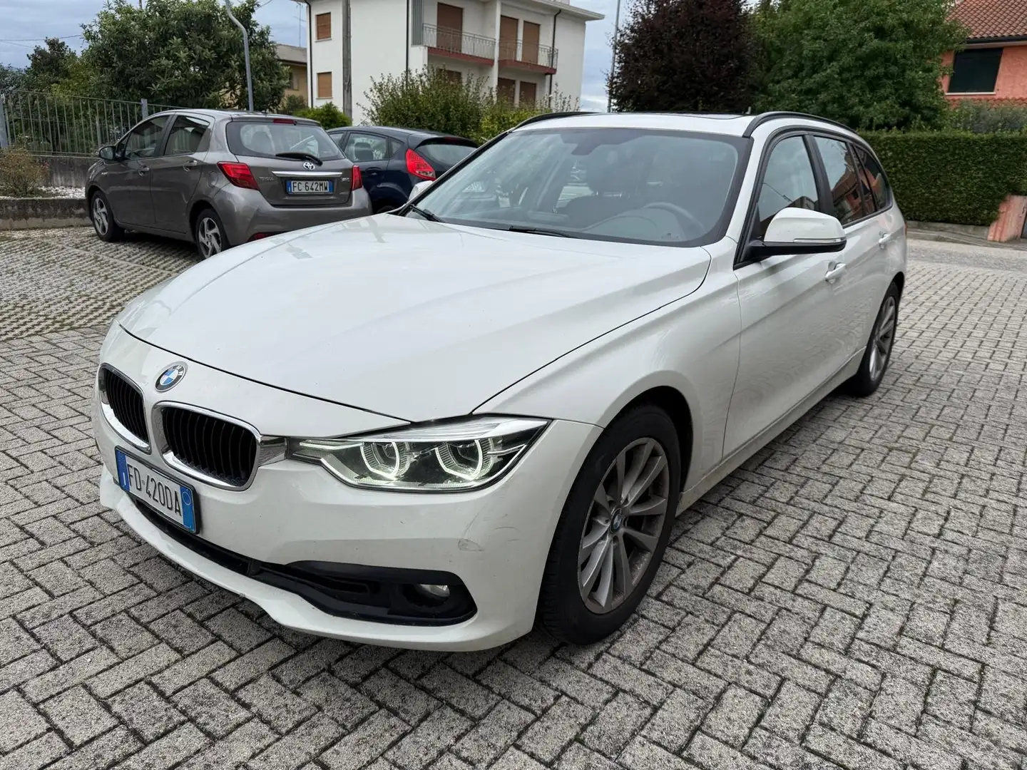 BMW 320 Serie 3 Touring 320D + doppio tetto panoramico Blanc - 1