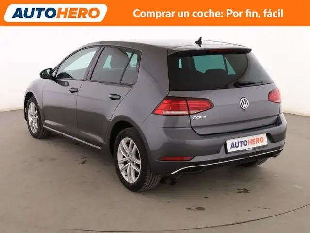 Volkswagen Golf view 4