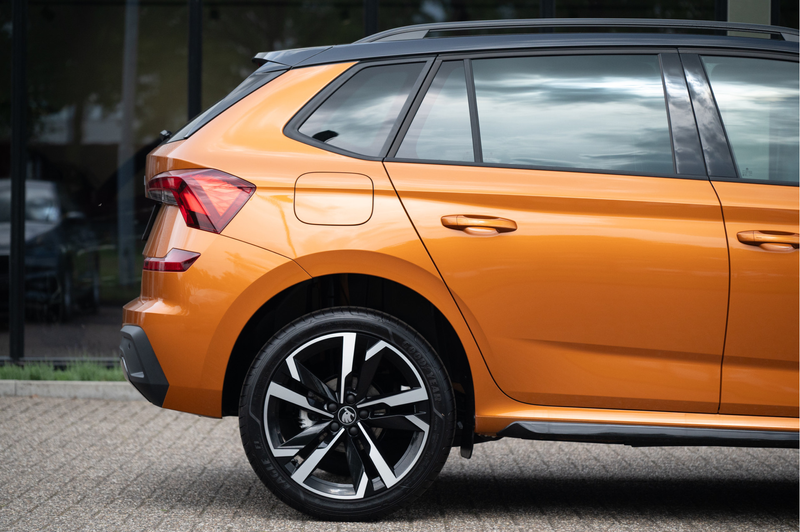 Skoda Kamiq 1.0 TSI Monte Carlo | Pano | Trekhaak | Camera | S — photo 8