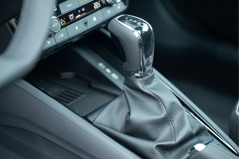 Skoda Kamiq 1.0 TSI Monte Carlo | Pano | Trekhaak | Camera | S — photo 27