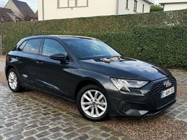 Audi A3 A3 30 TFSI Sportback S tronic advanced