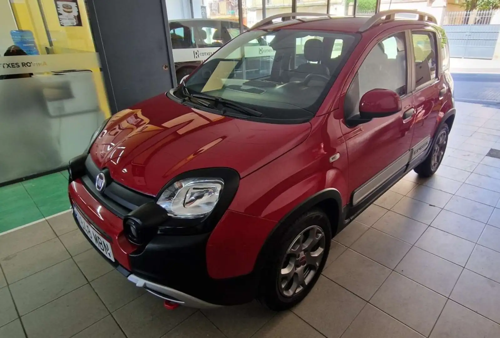 Fiat Panda 1.0 Gse Cross Hybrid Rojo - 1