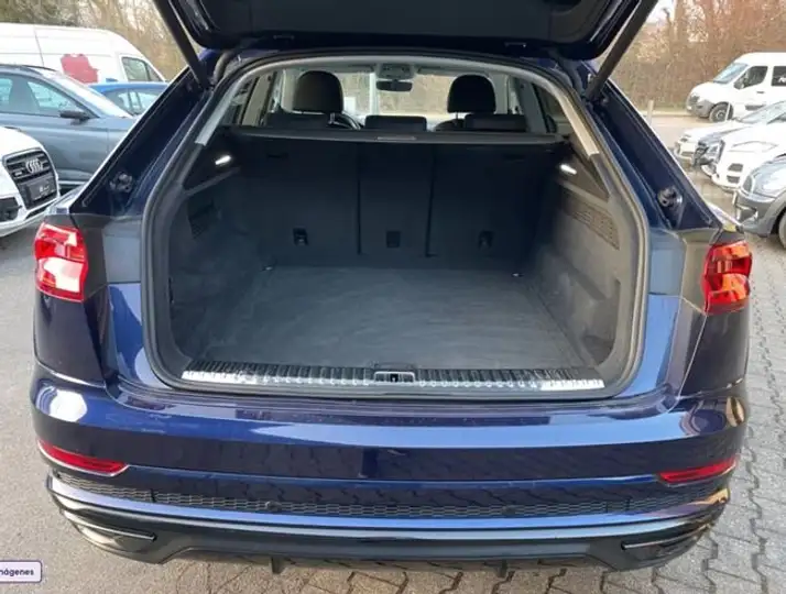 Audi Q8 2019, foto 7