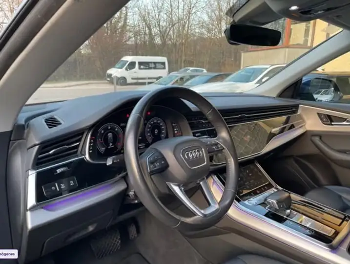 Audi Q8 2019, foto 10