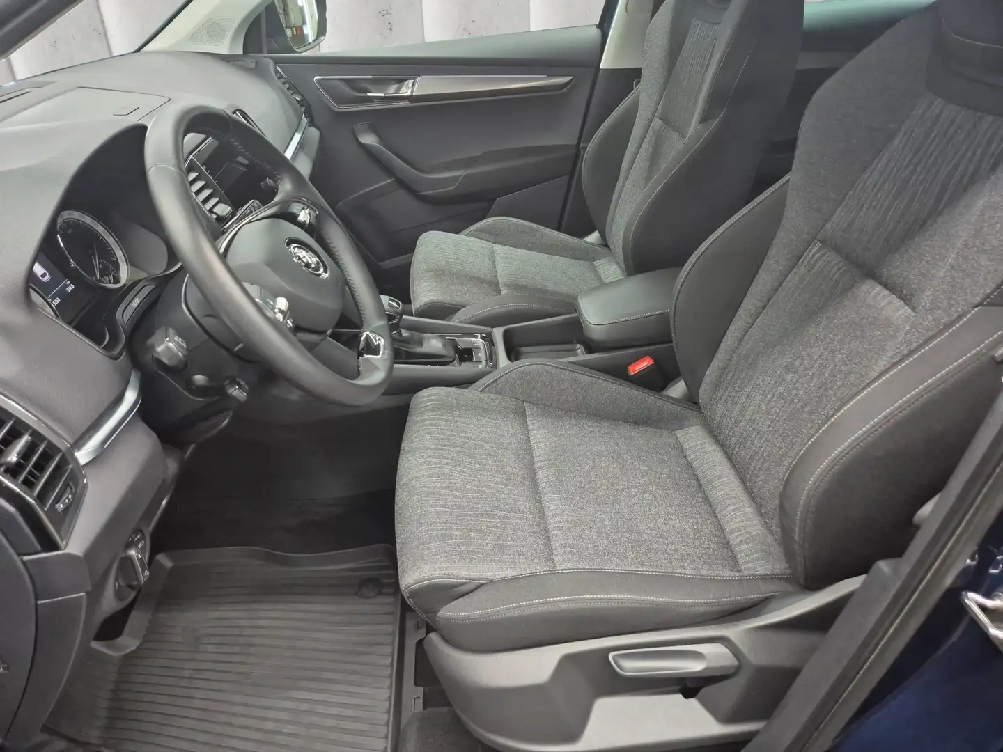 Skoda Karoq Style | AHK | RFK | LMF | LED | SHZ | PDC Blau - 2