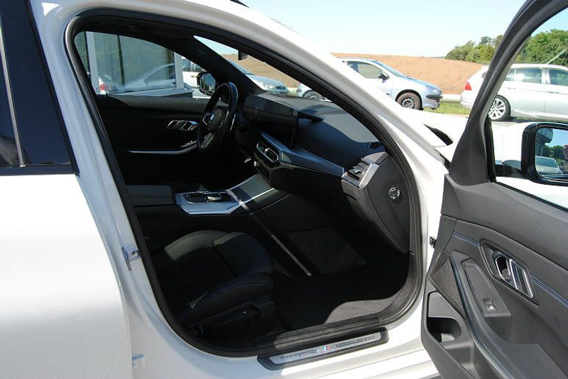BMW 330 e A Touring M Sport.ACC.Pano.HUD.Drive. — photo 6