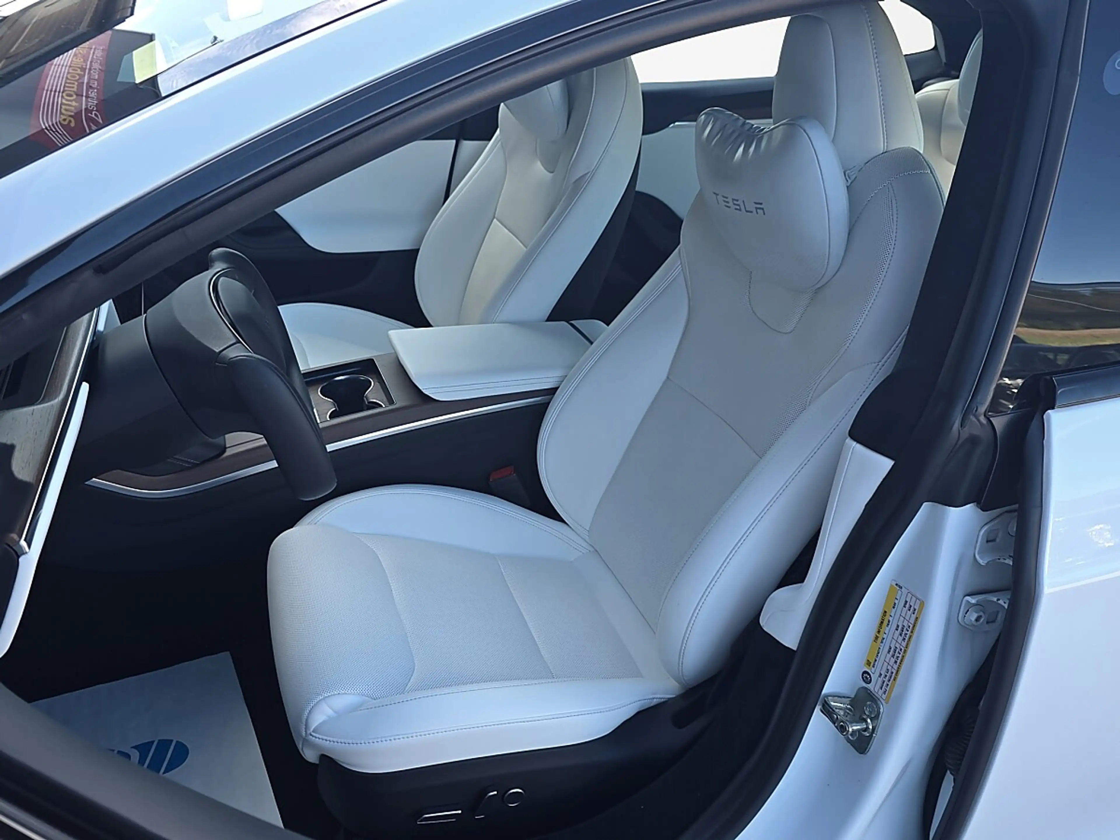 Tesla Model S Long R. AWD*EAP*AHV*GARANTIE* — photo 11