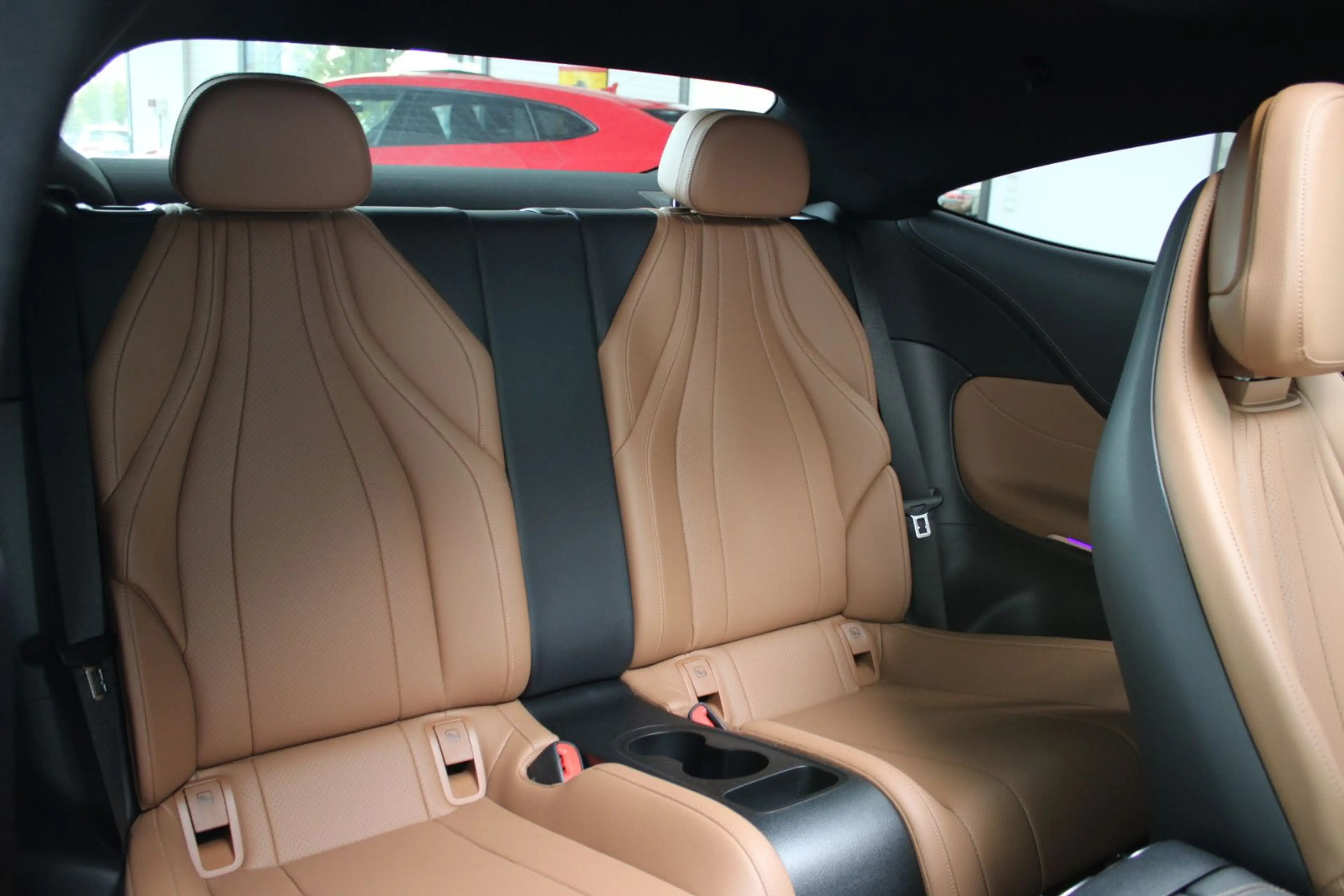 Mercedes-Benz CLE 200 COUPE AMG-LINE PLUS #PANO #LED #MBUX #20 — photo 15