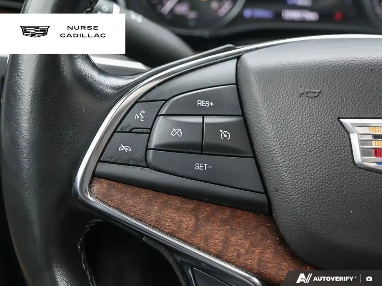 Cadillac XT5 снимка Cadillac XT5