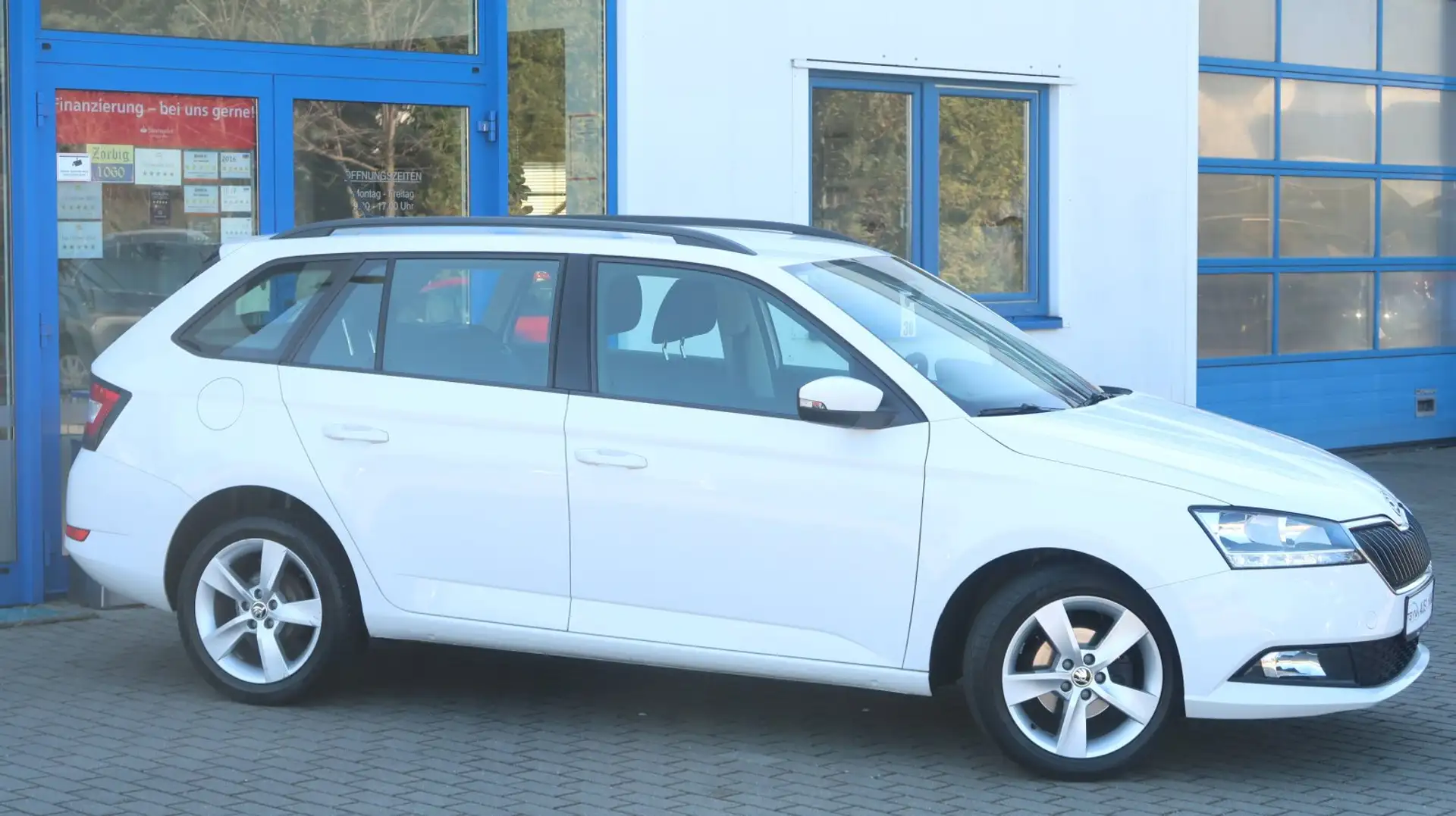 Skoda Fabia Combi 1.0 TSI Cool Plus OPF Weiß - 1