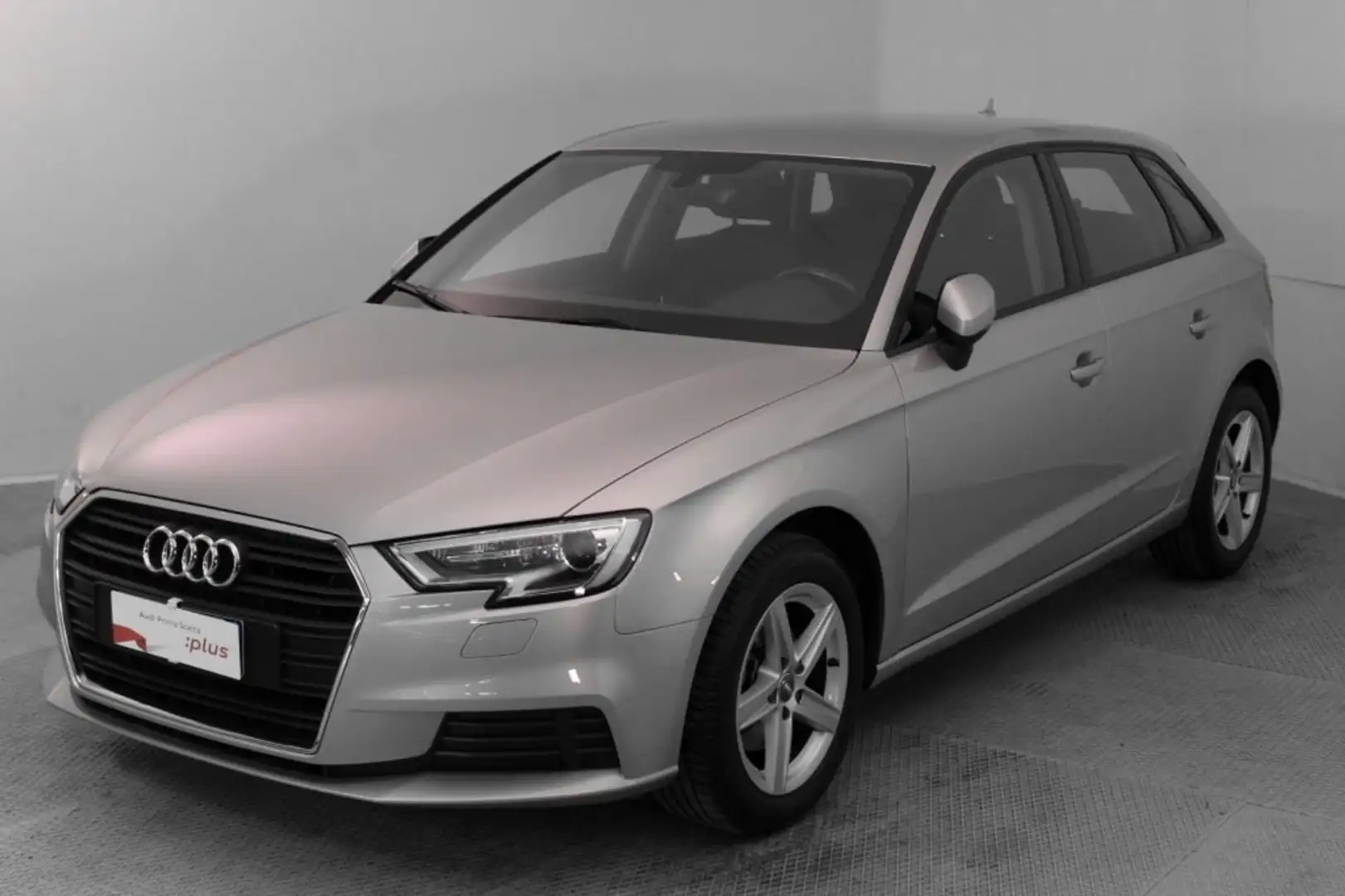 Audi A3 A3 Sportback 1.6 tdi Business 110cv s-tronic Silber - 1