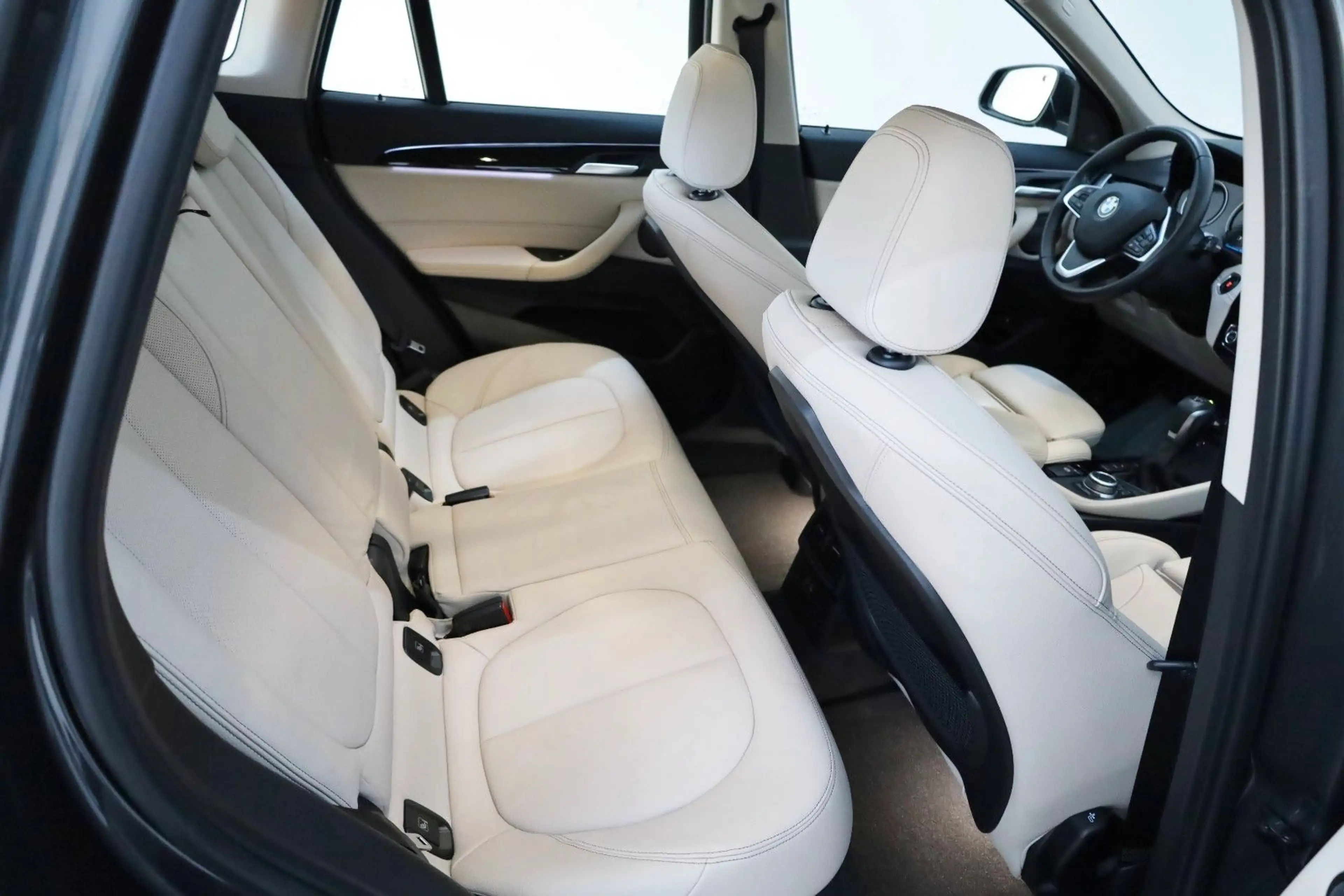 BMW X1 xDrive 25 e Sport Line,Leder,Navi,LED,SH, +WR — photo 6