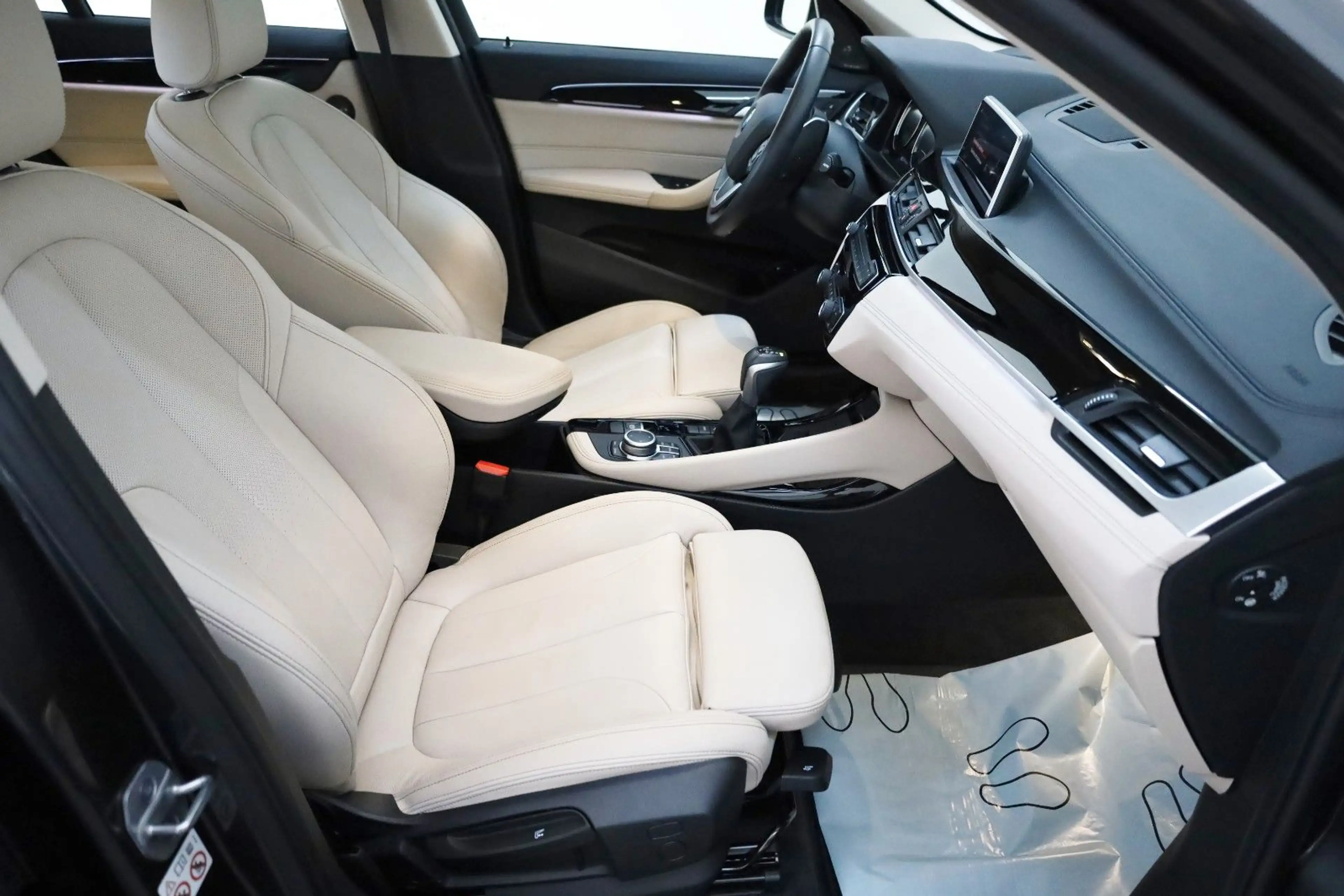 BMW X1 xDrive 25 e Sport Line,Leder,Navi,LED,SH, +WR — photo 5