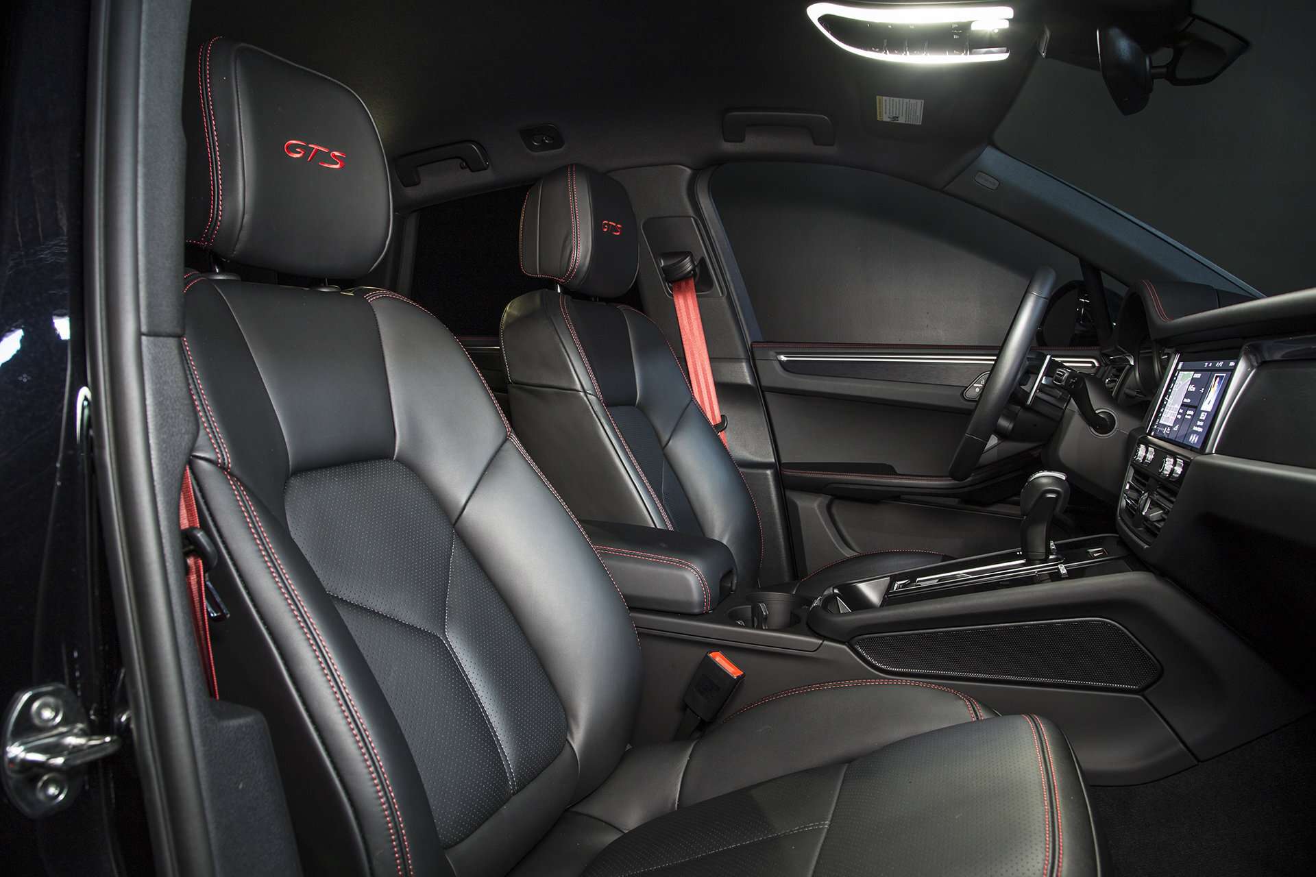 2025 Porsche Macan GTS | Full Body PPF thumb 16