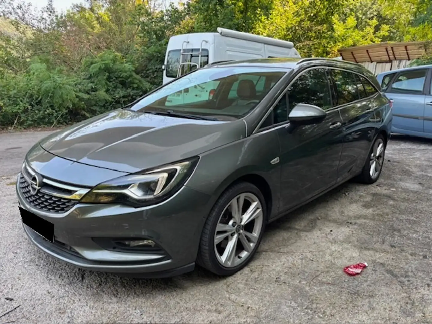 Opel Astra ST 1.6CDTi S/S Excellence 160 Gris - 2