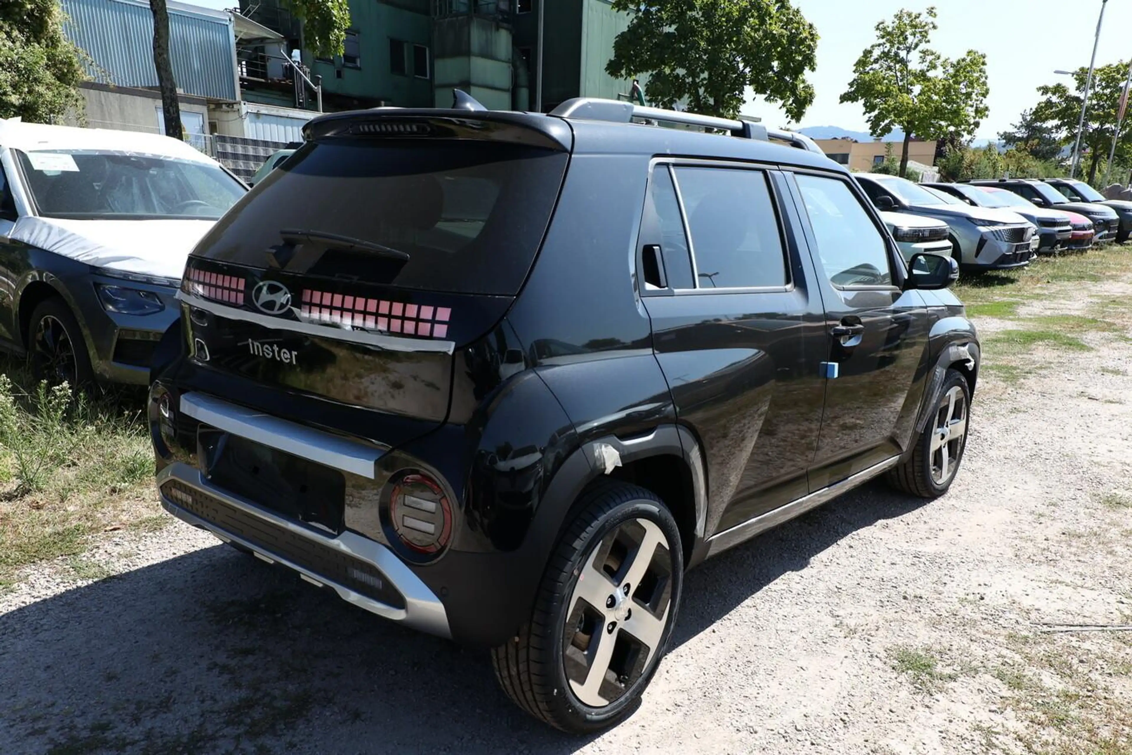 Hyundai Inster 49 kWh Nav Pano 17Z SHZ Privacy ACC LED 85 kW (... — photo 3