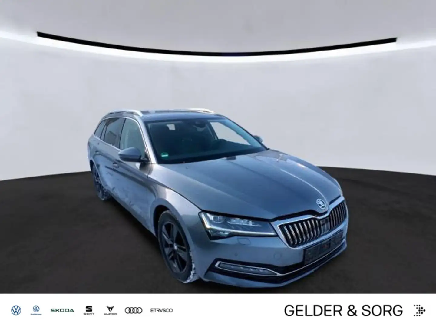 Skoda Superb Combi 2.0 TSI RFK*ACC*Virtual*AHK*Navi Grau - 1