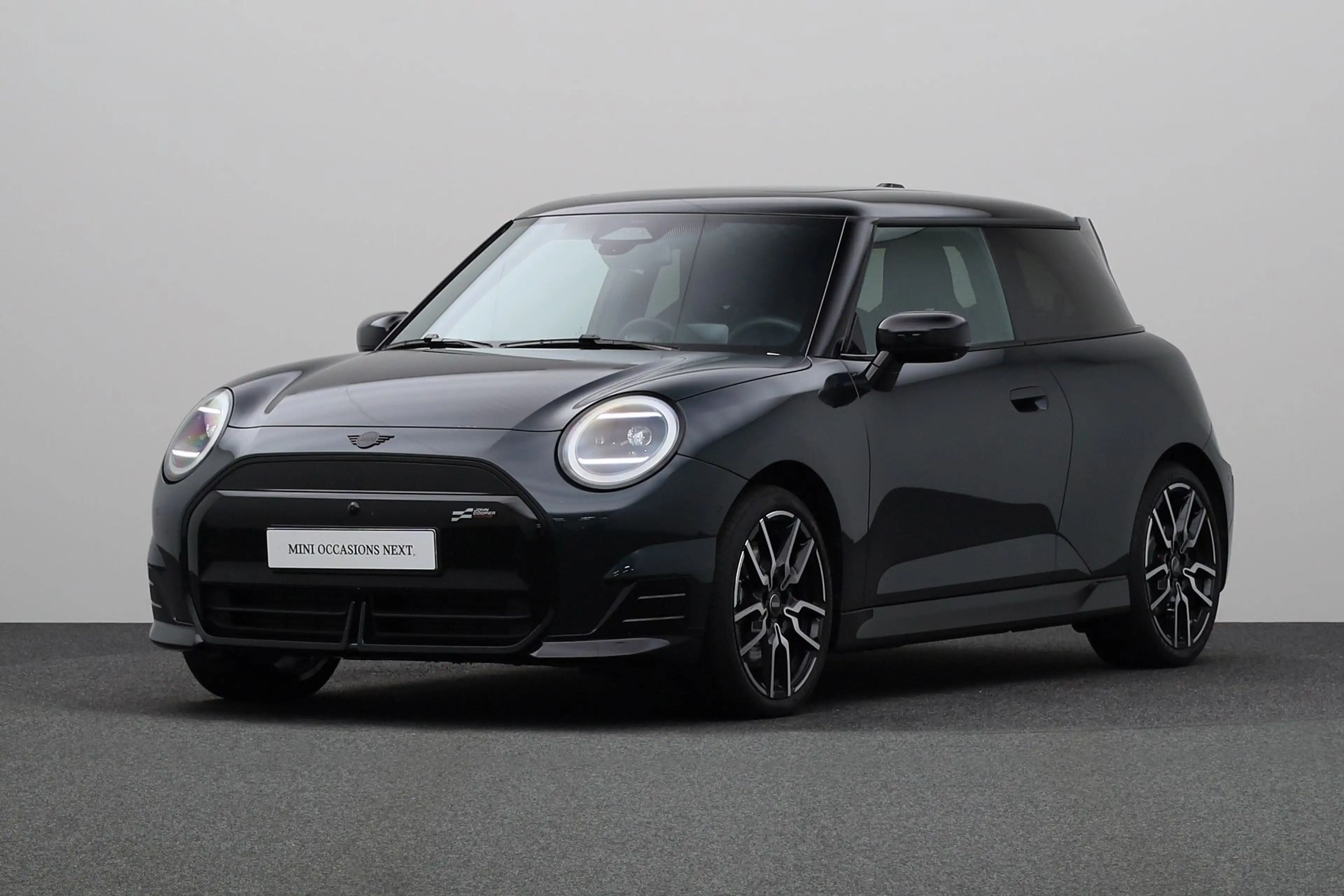 MINI John Cooper Works 3-Deurs SE Cooper L 54.2 kWh | Pakket L | Comfort