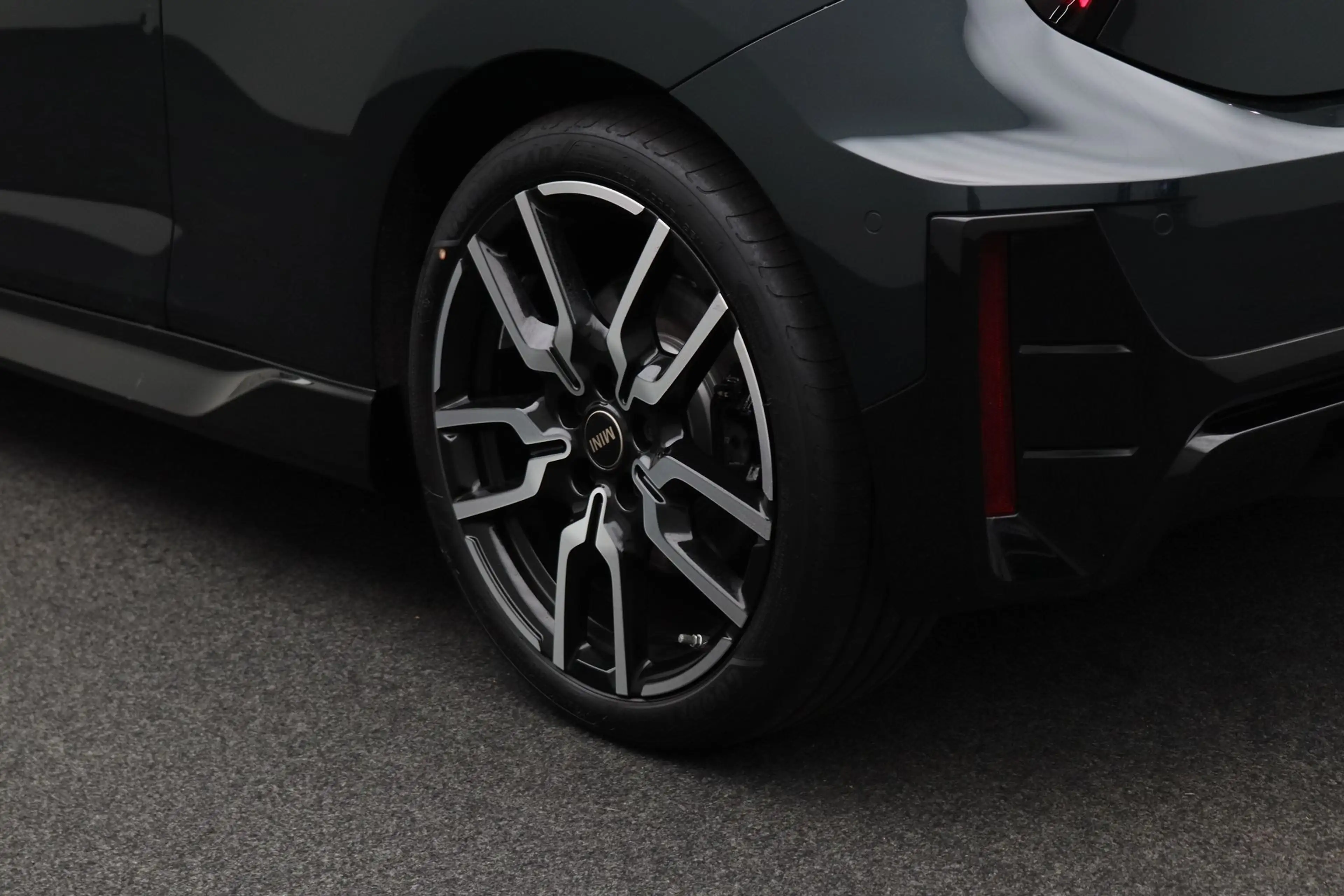 MINI John Cooper Works 3-Deurs SE Cooper L 54.2 kWh | Pakket L | Comfort — photo 4