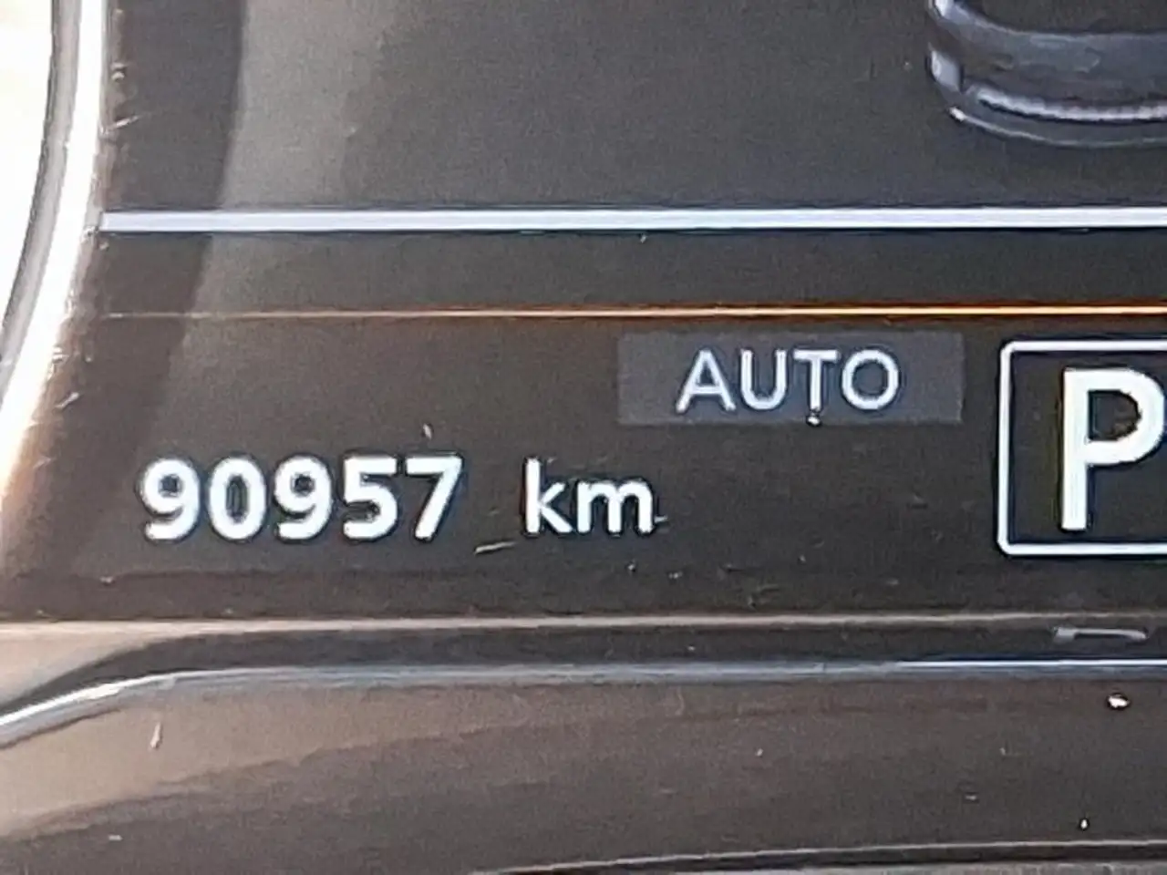 Infiniti QX80 снимка Infiniti QX80