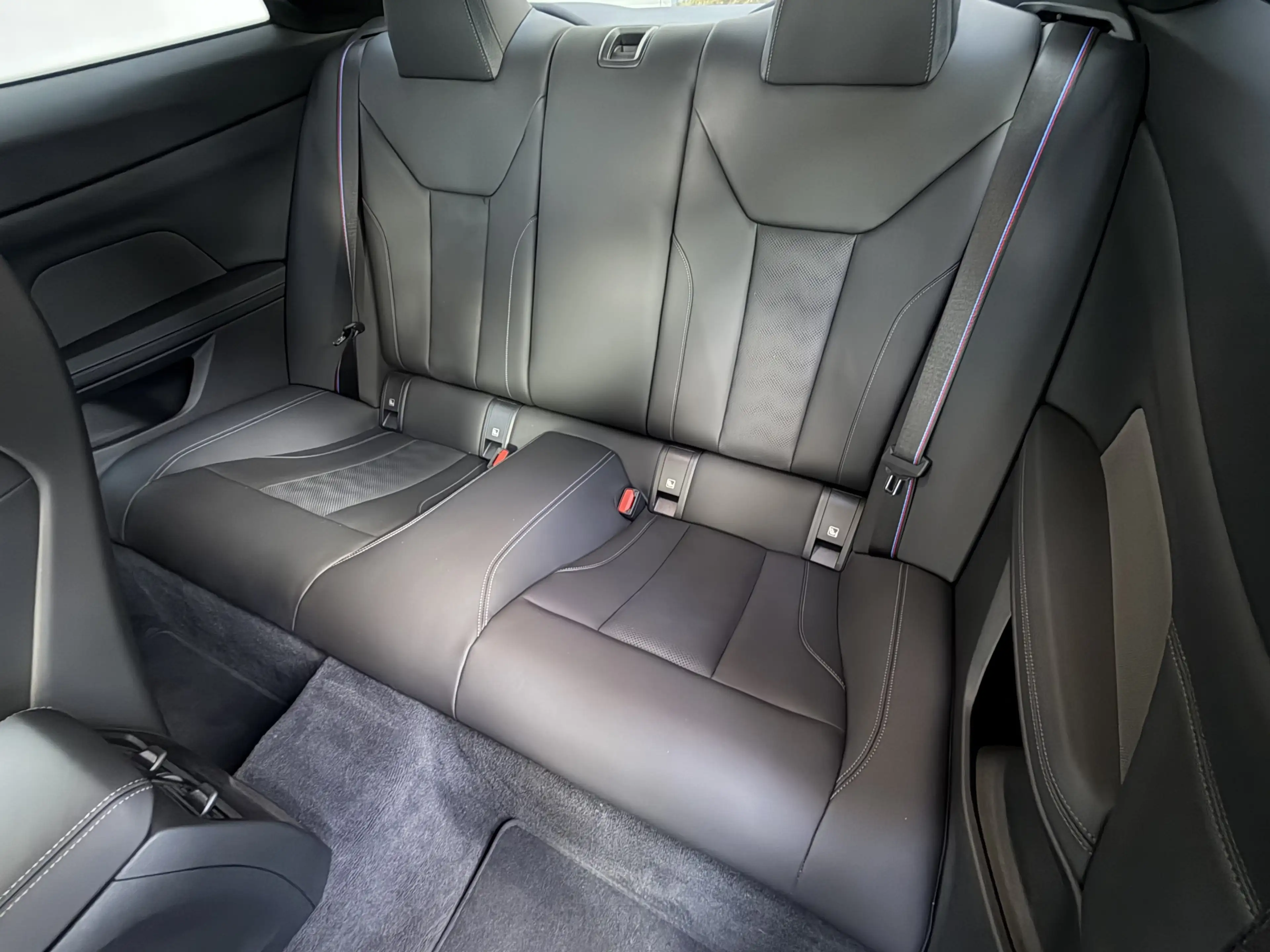 BMW M4 xDrive Competition Sitzlüft ACC 360° Carbon — photo 13
