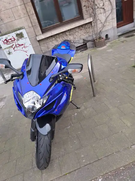 Suzuki GSX-R 750