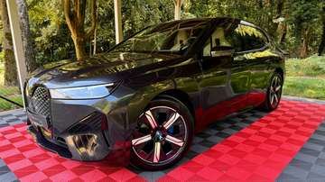40 xDrive |BLACK PACK | 21" | HARMAN KARDON | HEAD-UP DISPLAY/ TOIT PANO |FULL OPTIONS/1er PRO/Garantie 1 An/ History Bmw