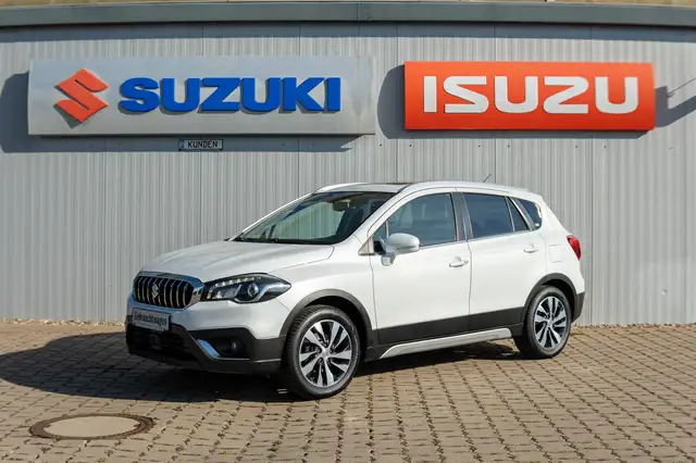 Suzuki SX4 S-Cross SX4 S-Cross 1.0 Boosterjet Comfort+ *ALLWETTER *AHZV *ACC *LED *PANO *LEDER