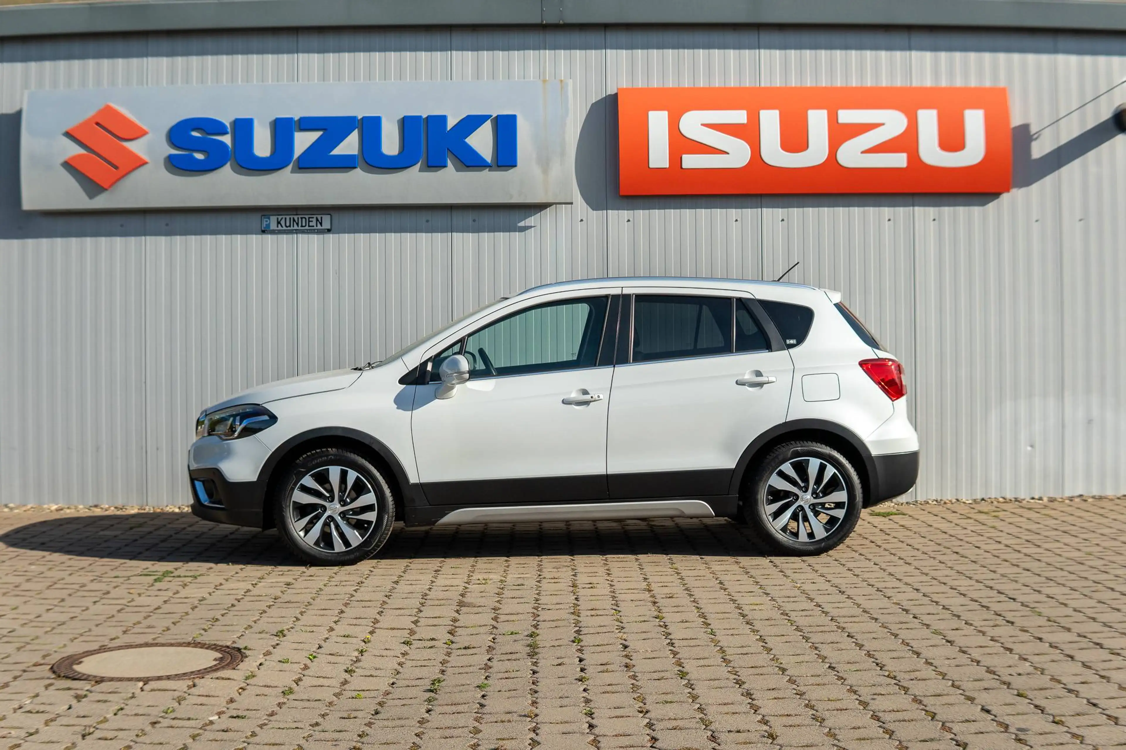 Suzuki SX4 S-Cross SX4 S-Cross 1.0 Boosterjet Comfort+ *ALLWETTER *AHZV *ACC *LED *PANO *LEDER — photo 9