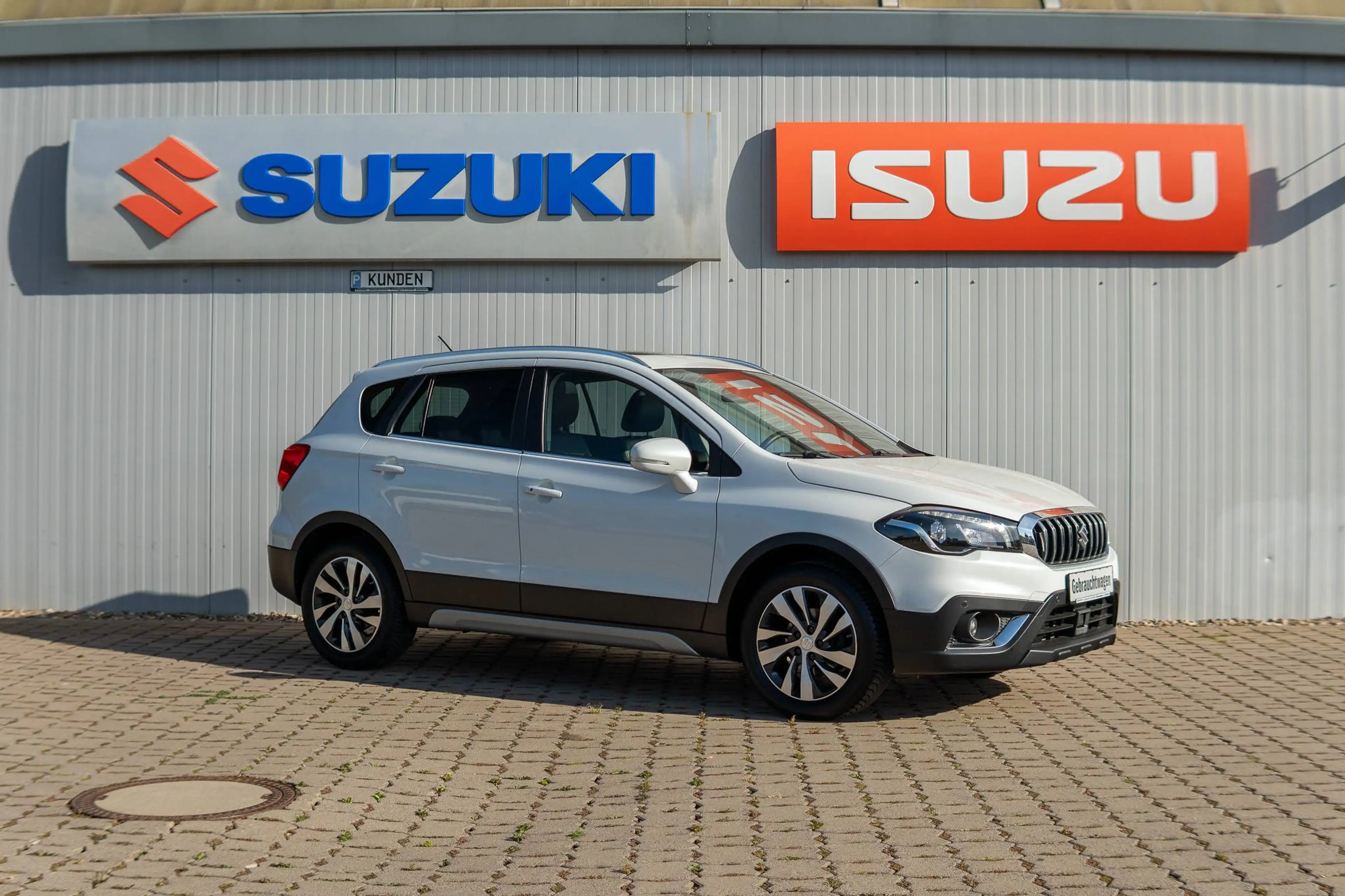 Suzuki SX4 S-Cross SX4 S-Cross 1.0 Boosterjet Comfort+ *ALLWETTER *AHZV *ACC *LED *PANO *LEDER — photo 3