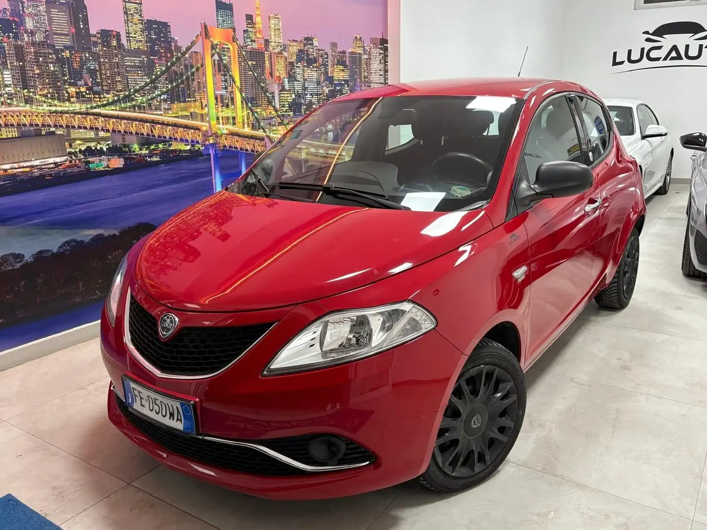 Lancia Ypsilon Ypsilon III 2015 1.2 Silver ecochic Gpl 69cv Rouge - 1