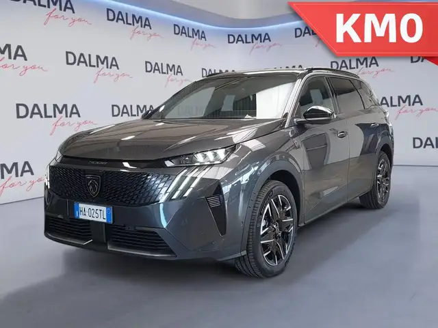2025 Peugeot 5008 in Grey for sale
