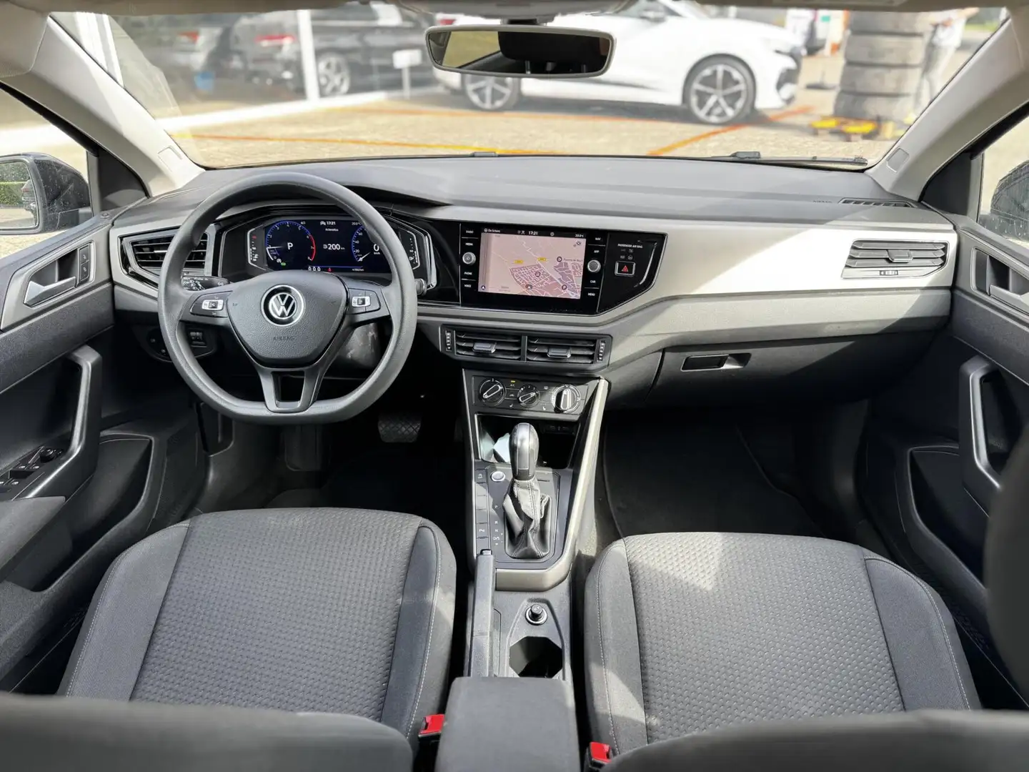 Volkswagen Polo 1.0 TSI Comfortline DSG|Virtual|CarPlay|LED| Noir - 2