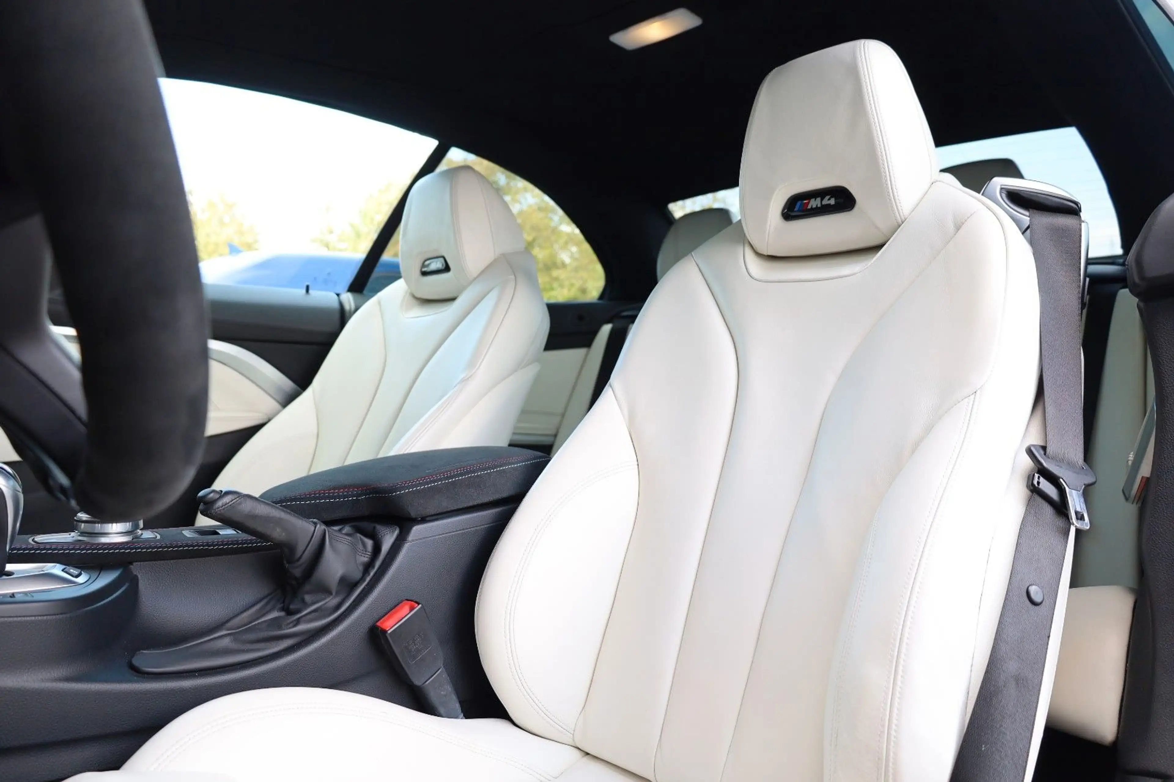 BMW M4 Competition Cabrio/360*/HUD/APPLE/HK/SHZ/R20 — photo 10
