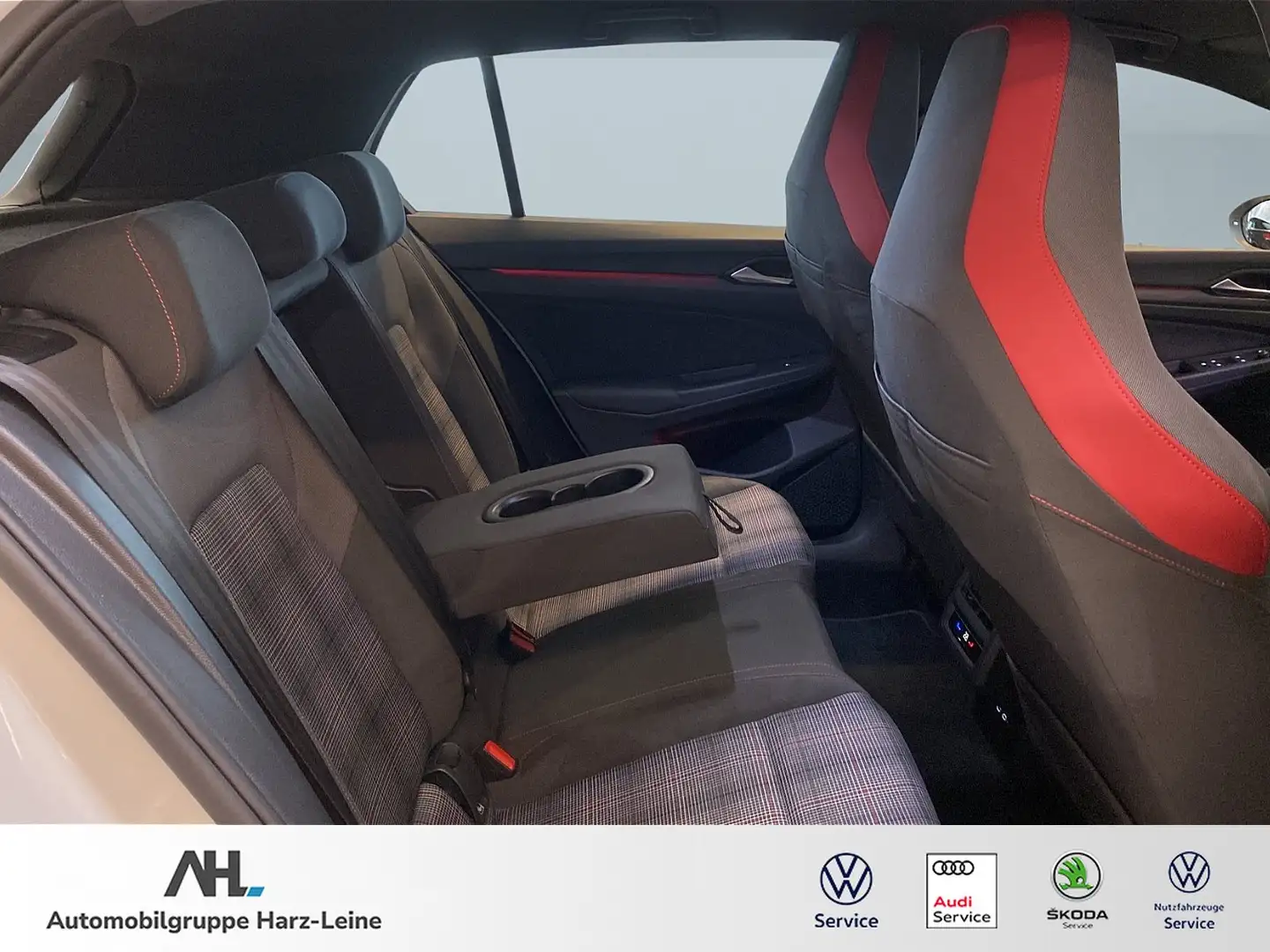 Volkswagen Golf GTI VIII 2.0 TSI DSG AppConnect PDC LED Weiß - 2