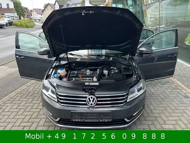 Volkswagen Passat view 13