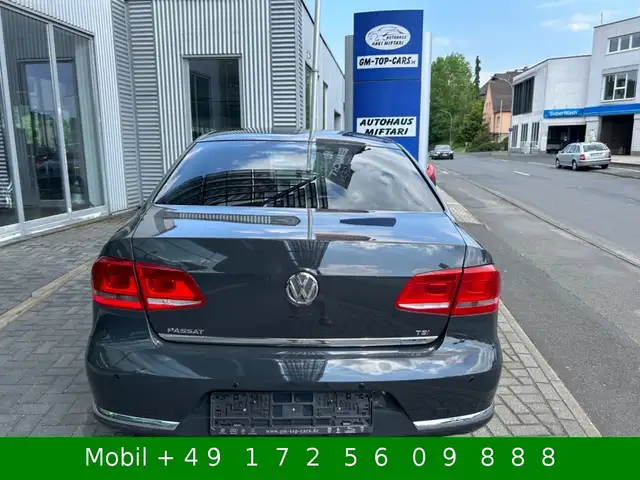 Volkswagen Passat view 12