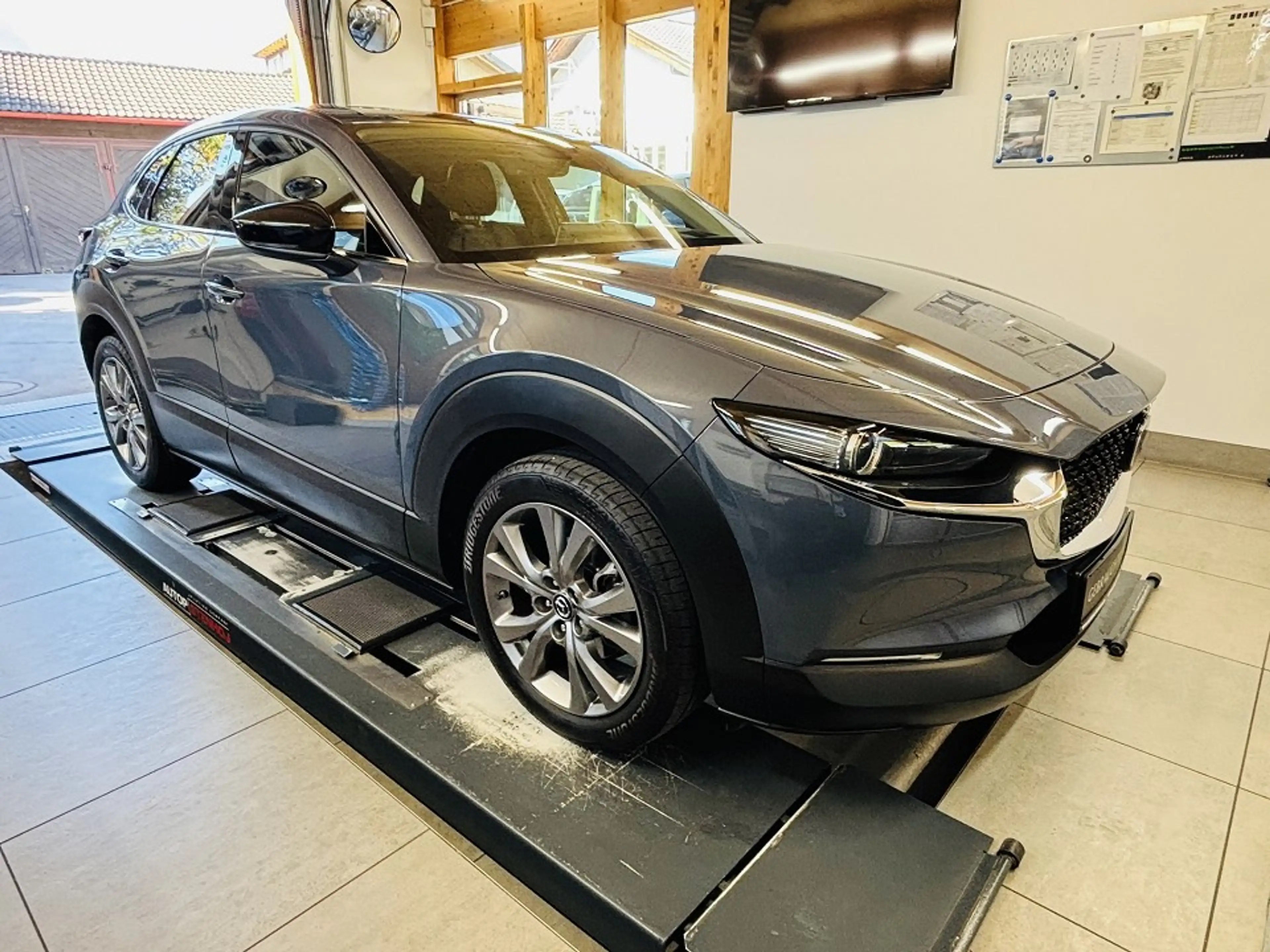 Mazda CX-30 5WGN 2.0L e-SKYACTIV G 150ps 6AT FWD Exclusive-lin — photo 4