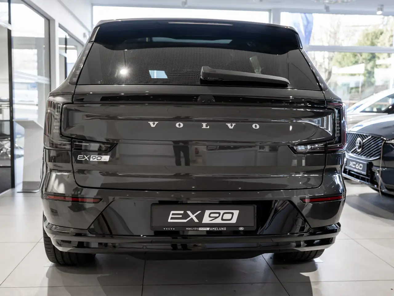 Volvo EX90 2026