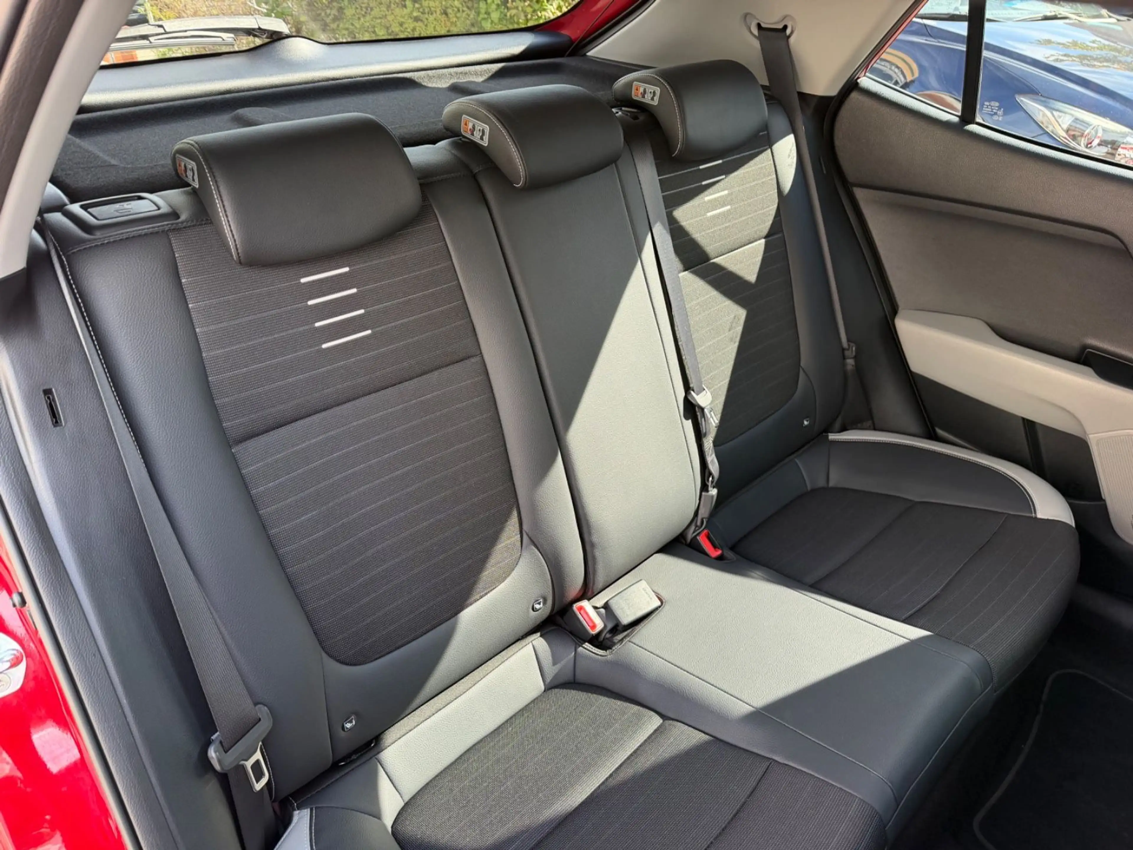 Kia Stonic Spirit *1.Hand* — photo 15