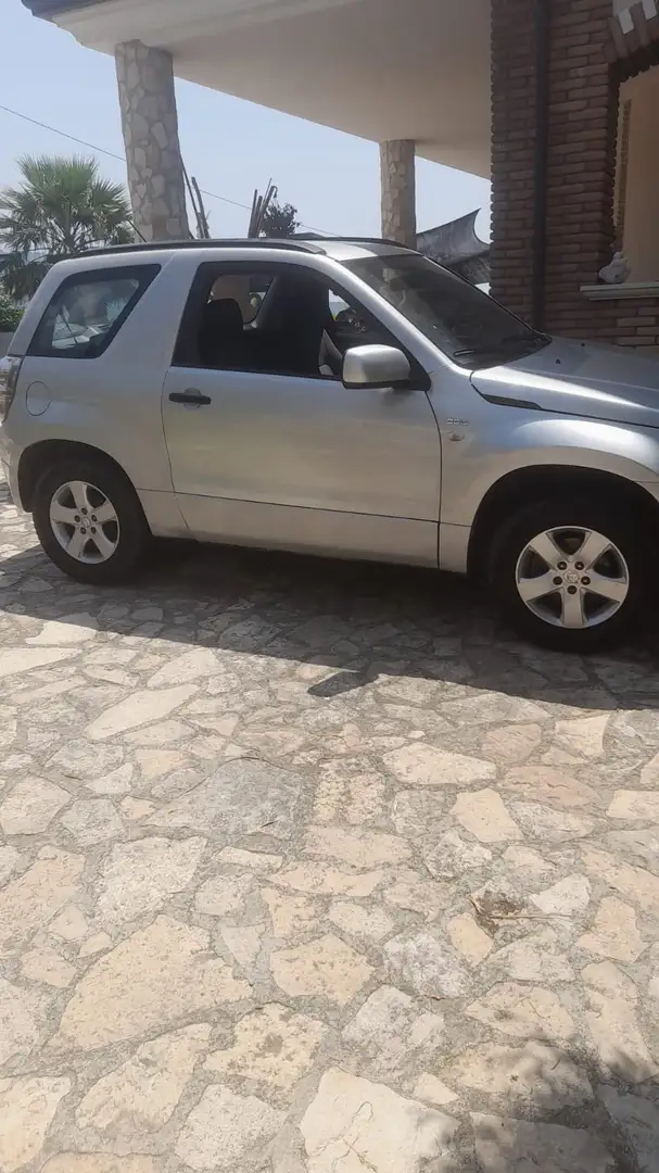 Suzuki Grand Vitara 3p 1.9 DDIS  Info  N.  +393392473267 - 1