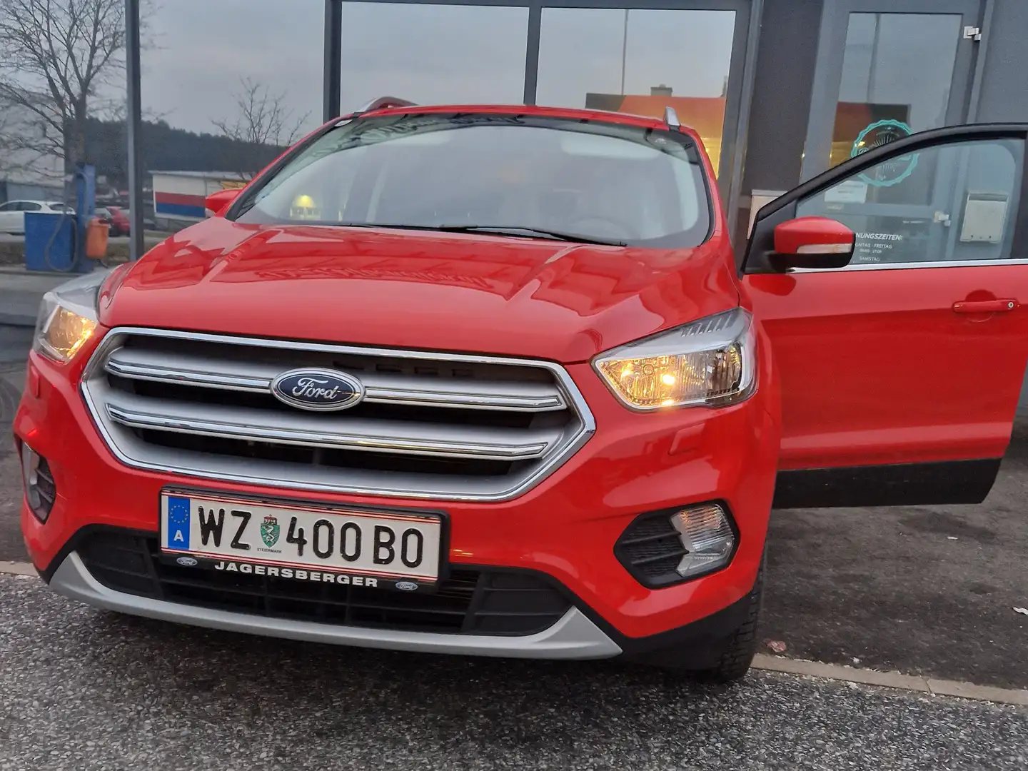 Ford Kuga 1,5 TDCi Trend Start/Stop Rot - 2