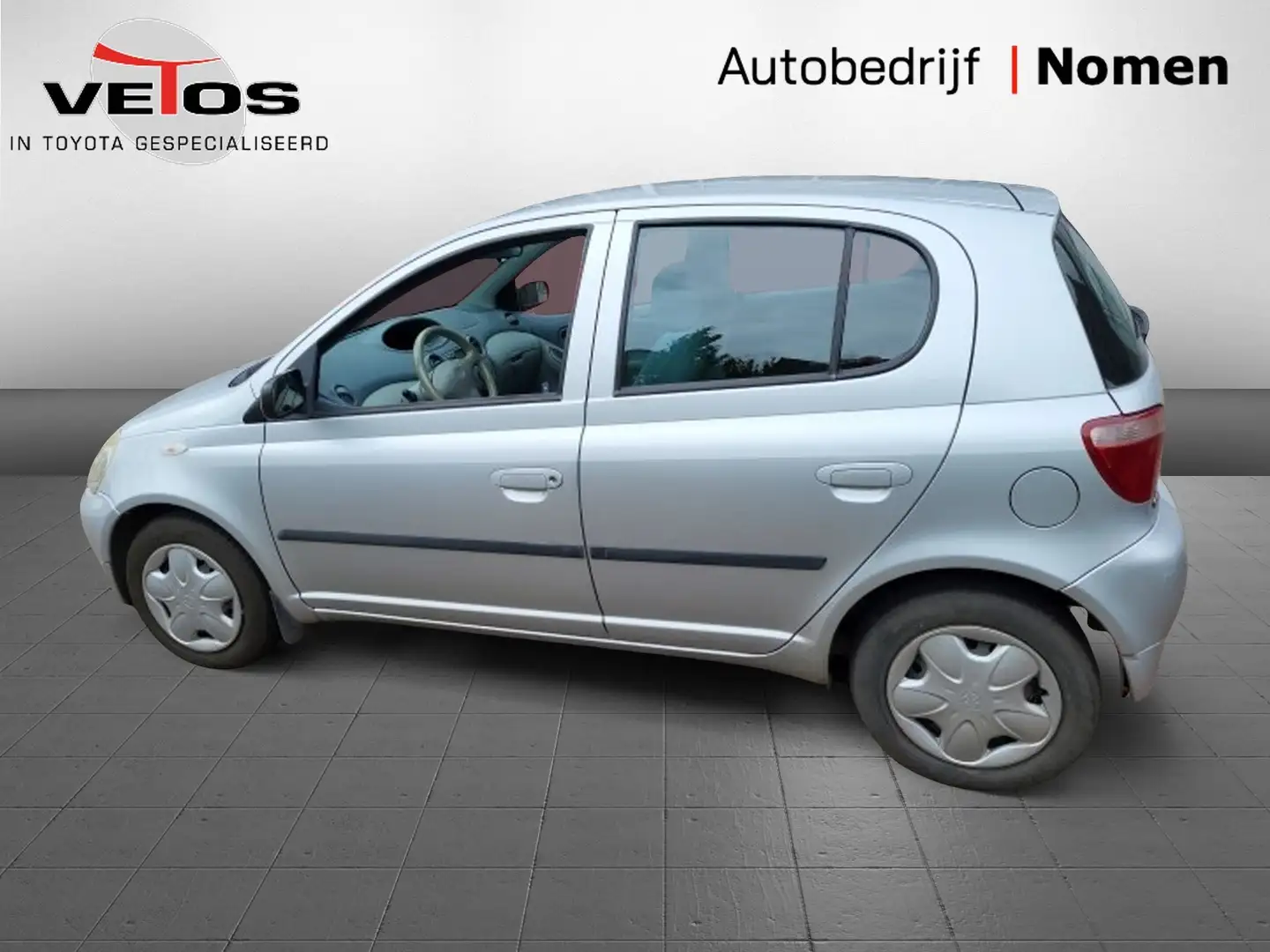 Toyota Yaris 1.3-16V VVT-i Sol Gris - 1