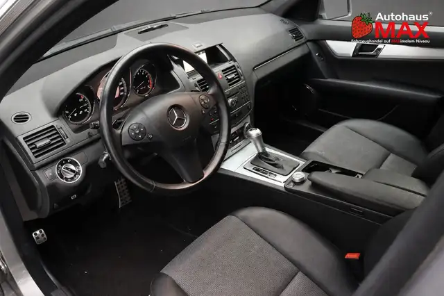 Mercedes-Benz C Class view 12
